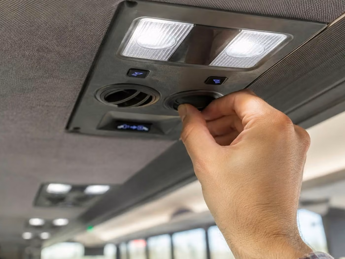 rexburg 15 passenger minibus air conditioning