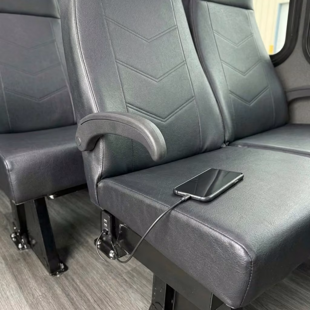 rexburg 15 passenger minibus usb charging