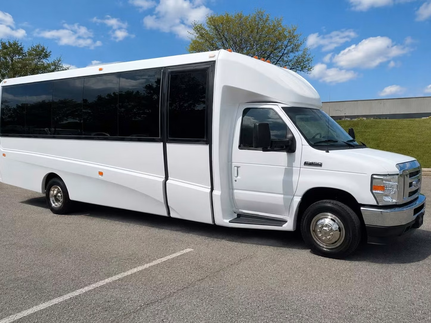 rexburg 20 passenger minibus rental