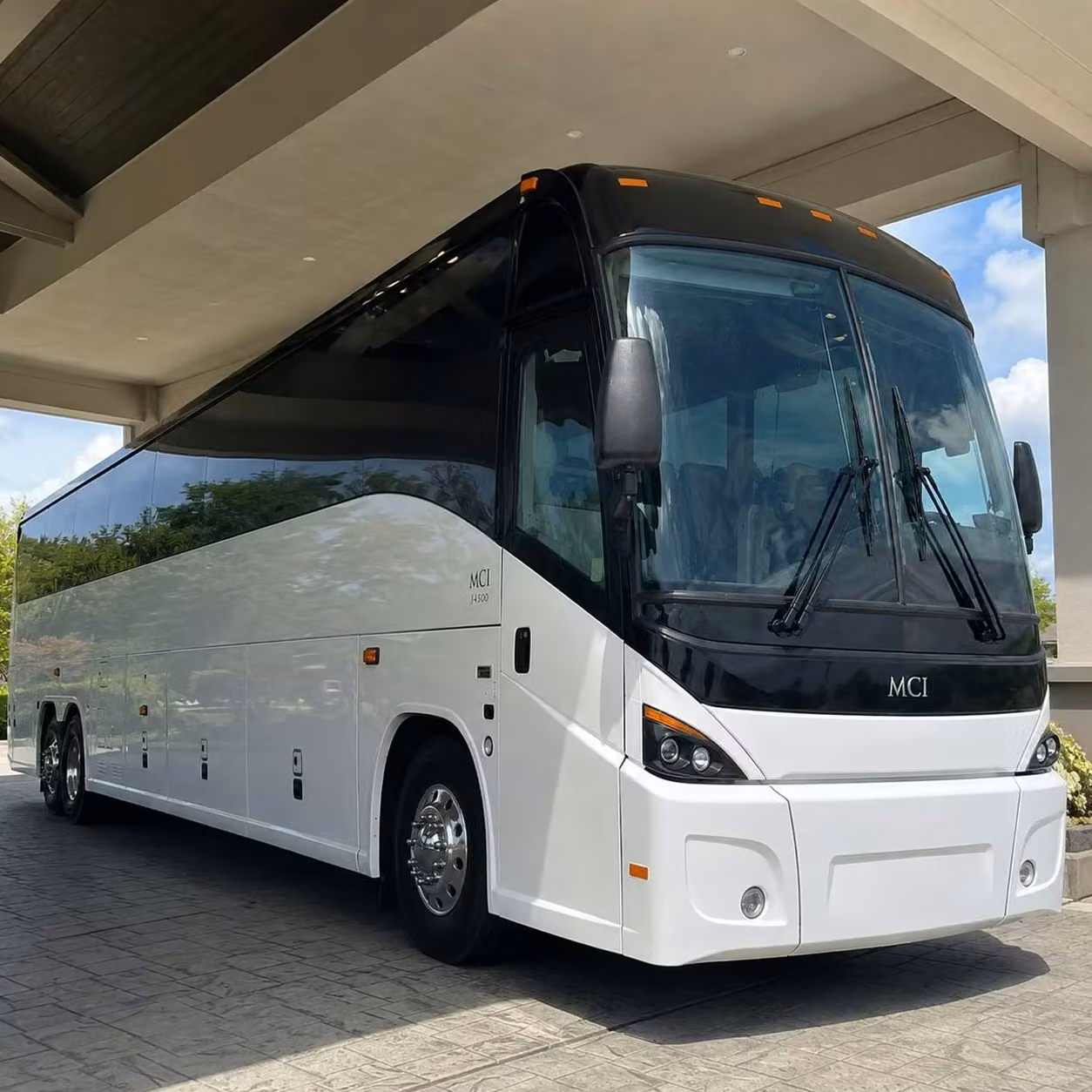 rexburg seamless charter bus rentals for military training and deployment